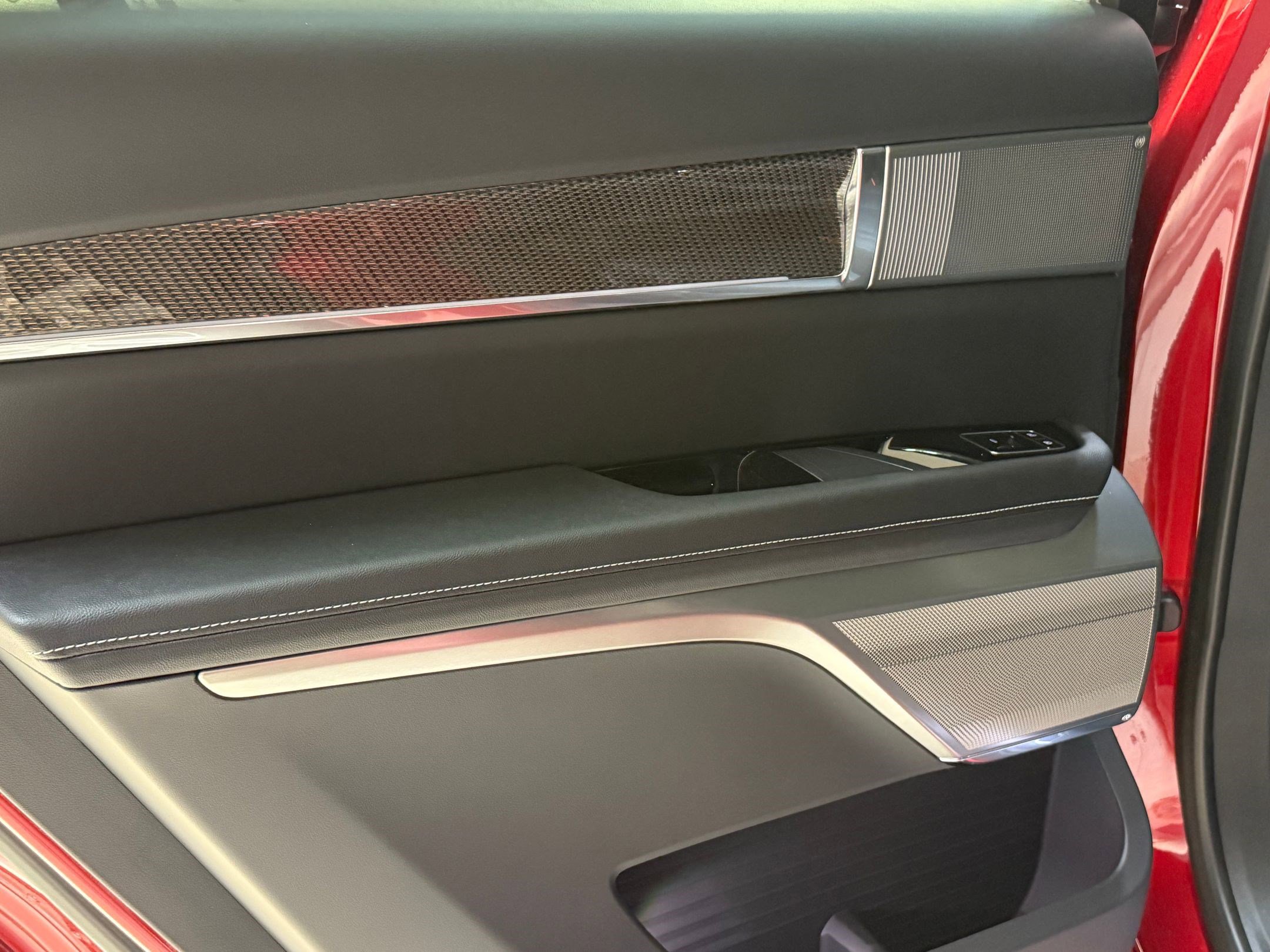 New 2026 Cadillac Vistiq Luxury w/ LPO, Floor Liner Package image 42