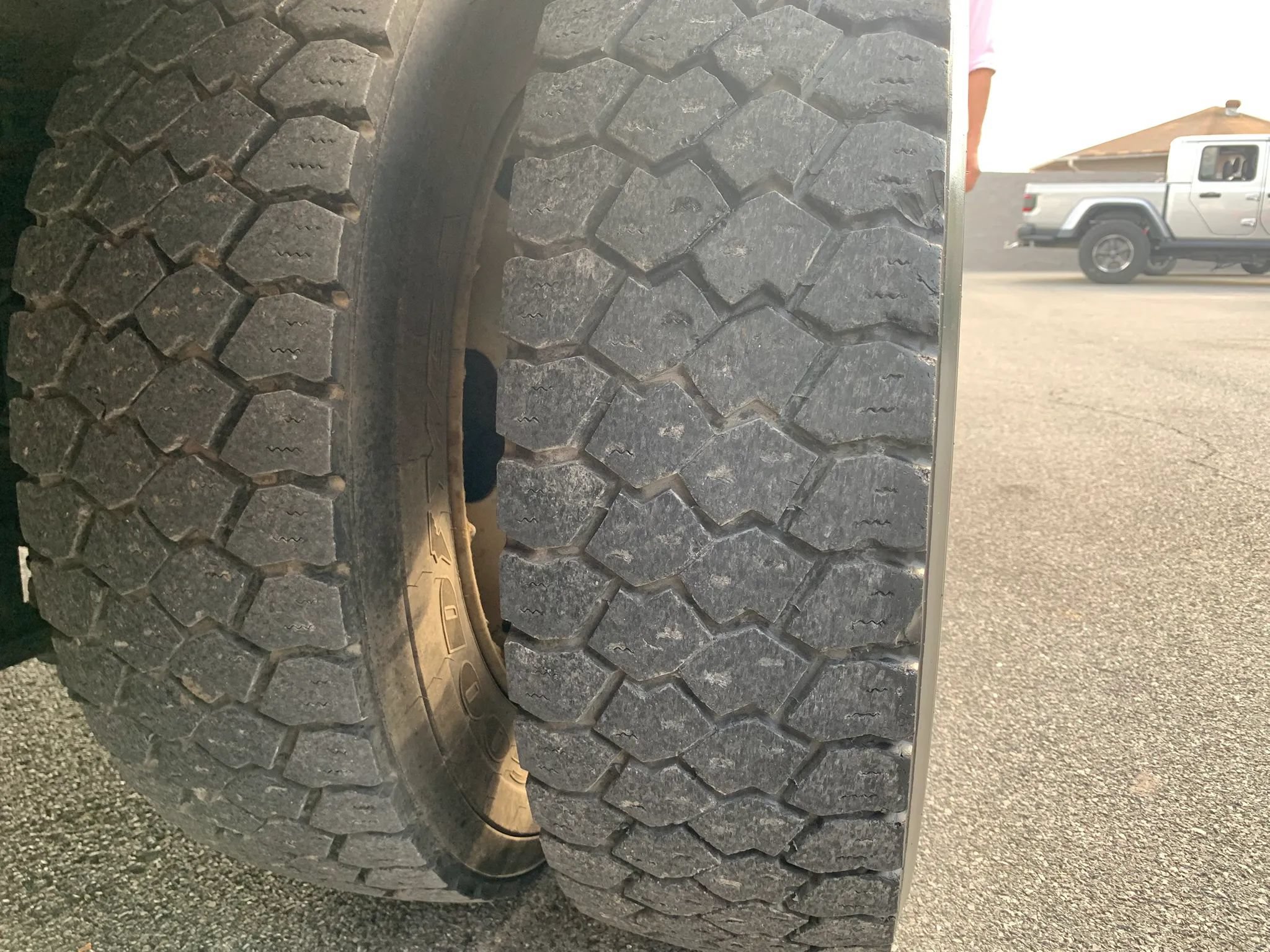 Used 2006 Ford F550 2WD Regular Cab Super Duty image 46