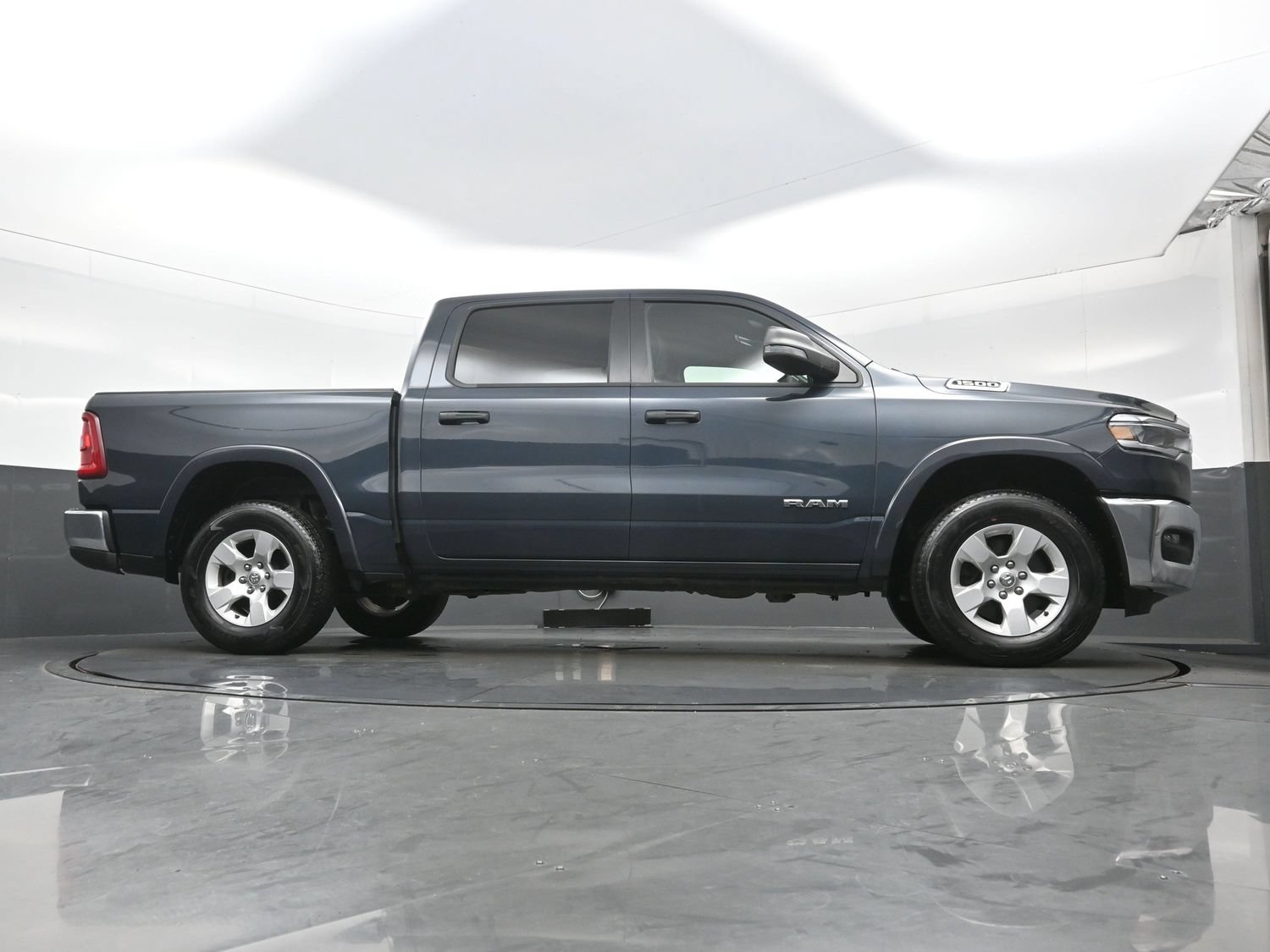 Used 2025 RAM 1500 Big Horn AWD/4WD image 34