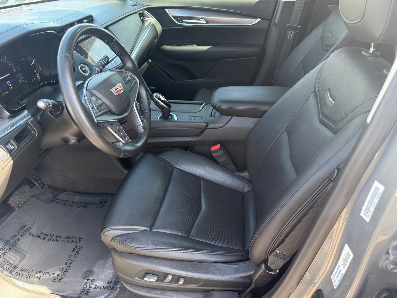 Used 2018 Cadillac XT5 Premium Luxury w/ LPO, Black Ice Package FWD image 11