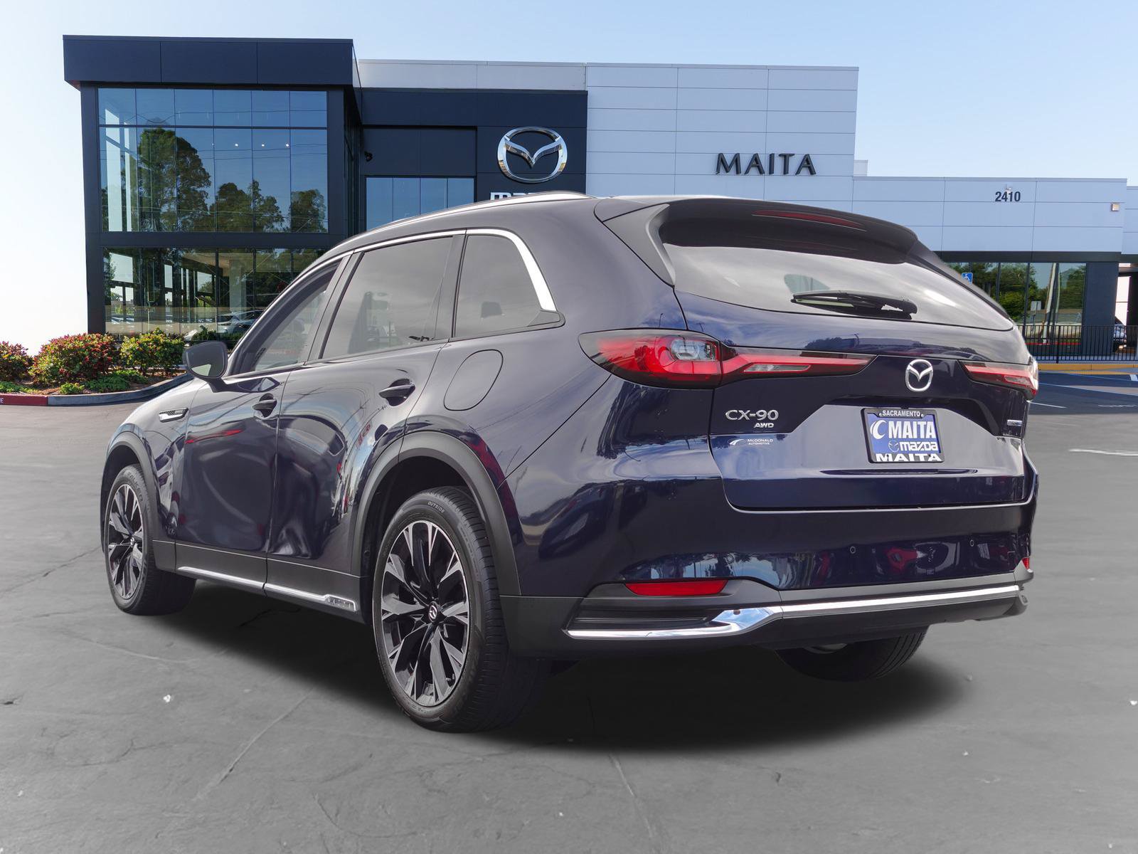 Used 2024 MAZDA CX-90 Plug-In Hybrid w/ Premium Plus AWD/4WD image 6