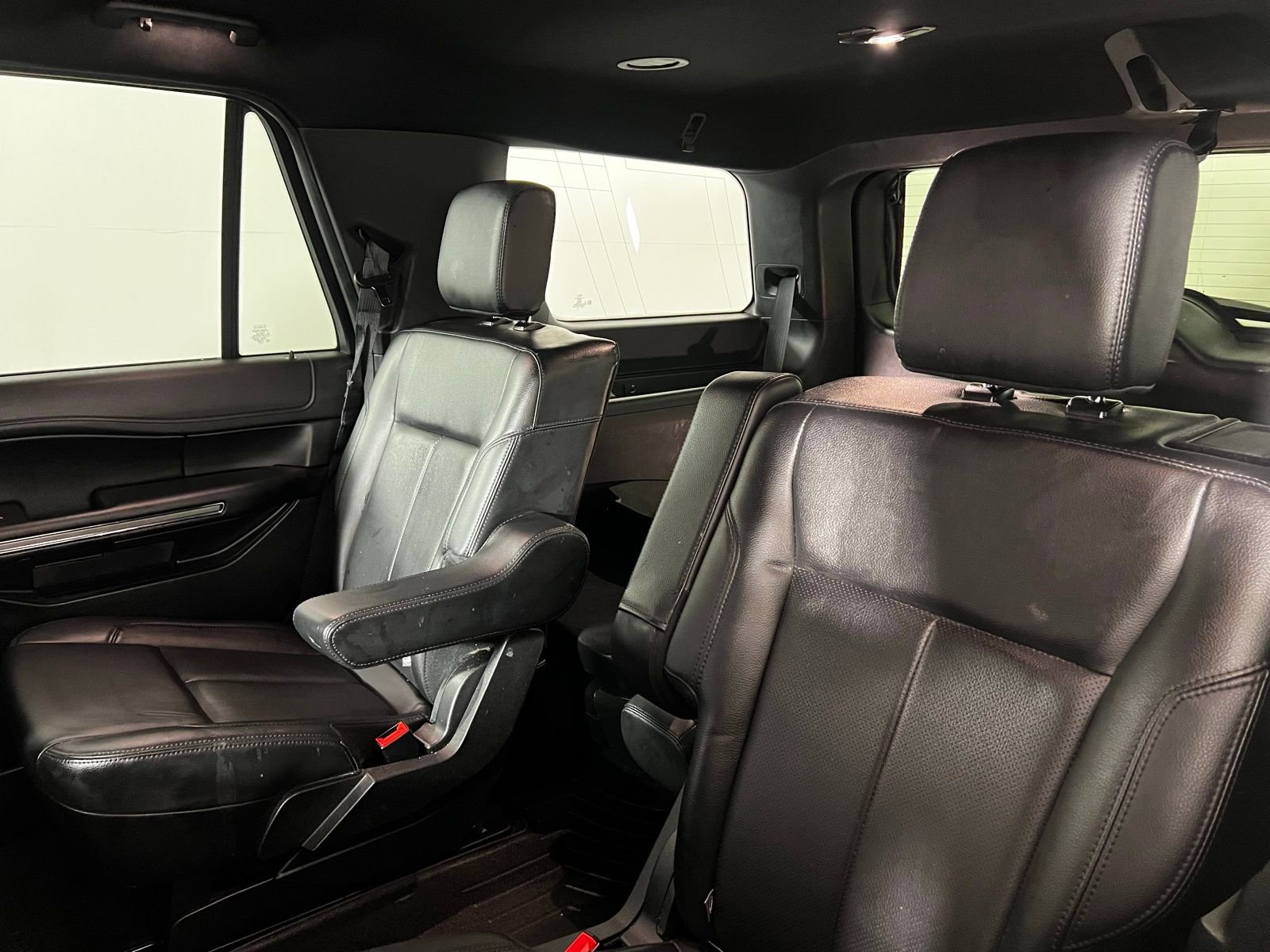 Used 2021 Ford Expedition XLT image 18