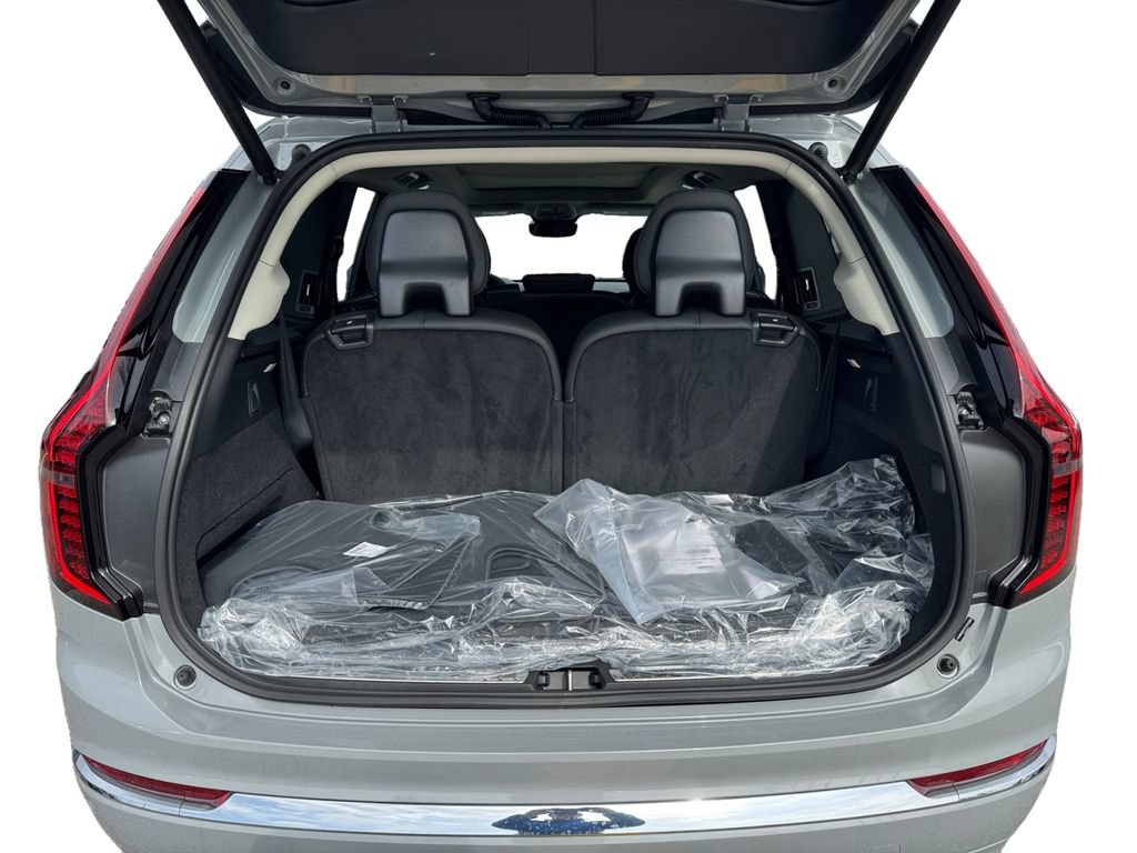 New 2026 Volvo XC90 B6 Ultra w/ Protection Package AWD/4WD image 6