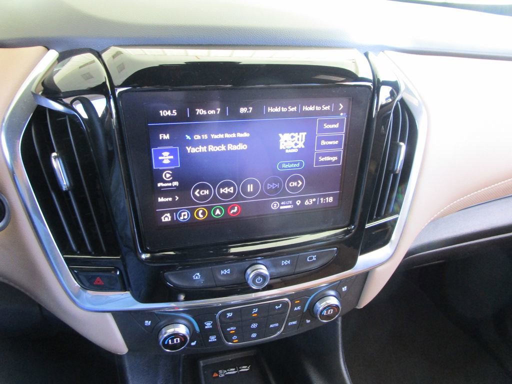 Used 2023 Chevrolet Traverse Premier image 36