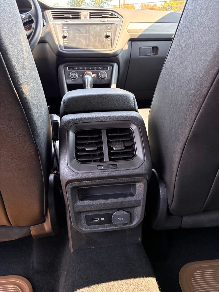 Used 2019 Volkswagen Tiguan SE AWD/4WD image 18