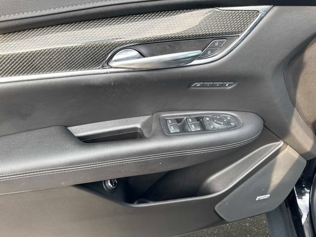 Used 2022 Cadillac XT5 Sportv AWD/4WD image 16