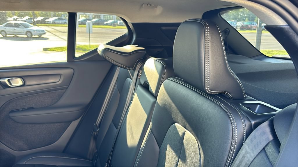 New 2026 Volvo XC40 B5 Ultra w/ Protection Package Premier AWD/4WD image 28