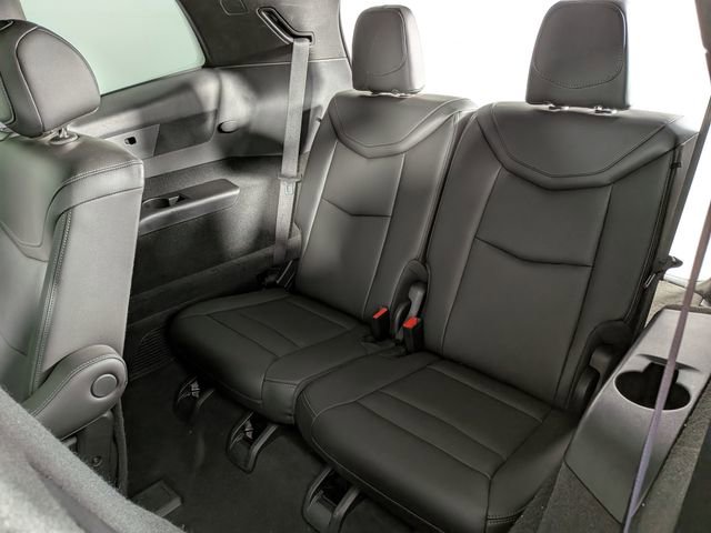 Certified 2023 Cadillac XT6 Premium Luxury w/ LPO, Floor Liner Package AWD/4WD image 30