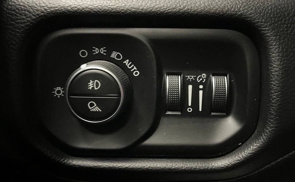 Used 2019 RAM 3500 Laramie AWD/4WD image 29