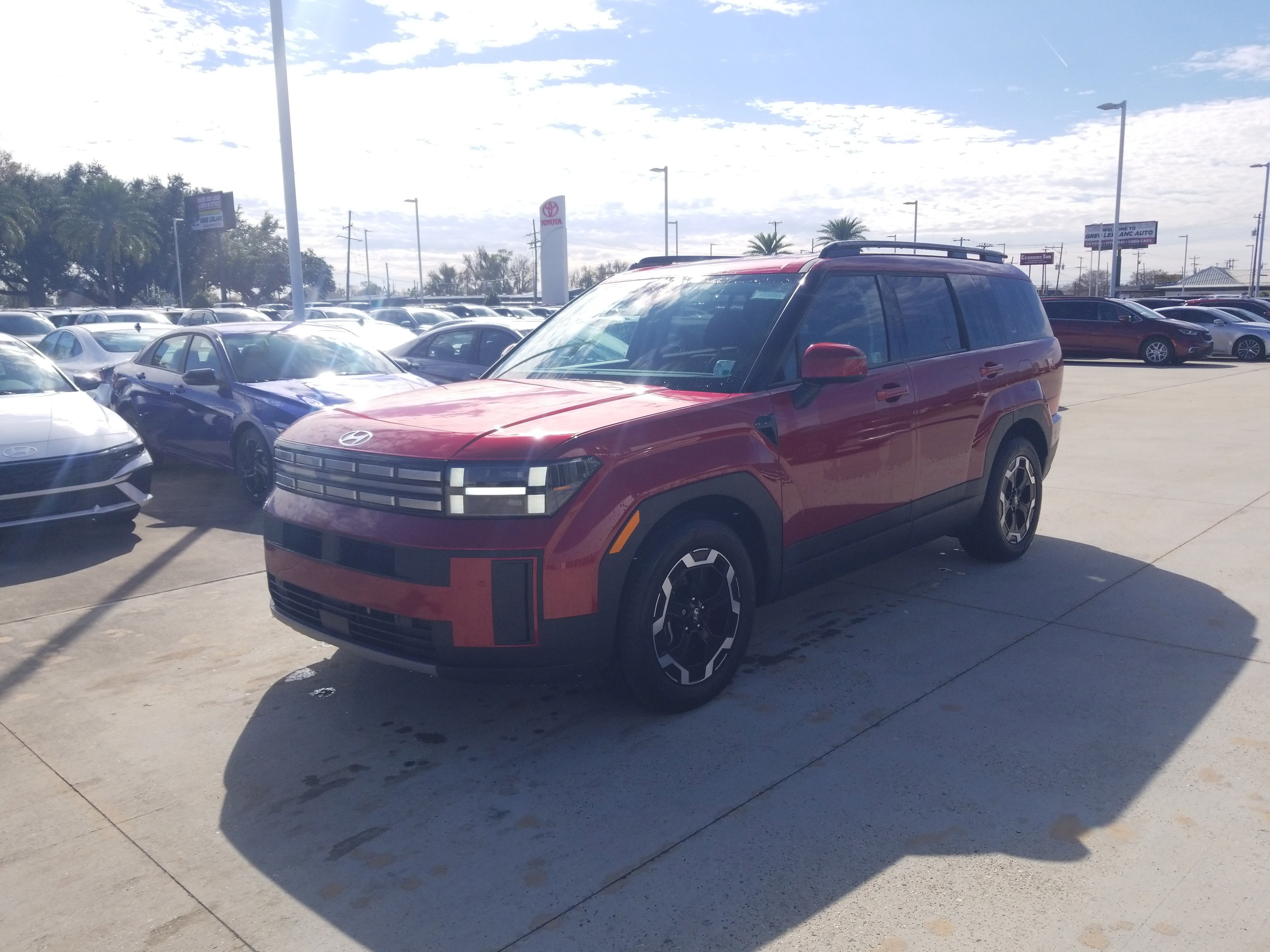 Certified 2025 Hyundai Santa Fe SEL image 3