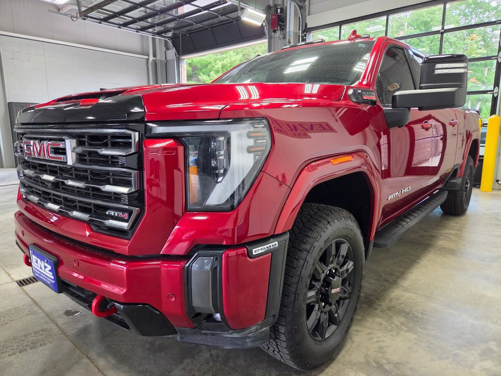 Used 2024 GMC Sierra 2500 AT4 w/ Technology Package AWD/4WD image 5