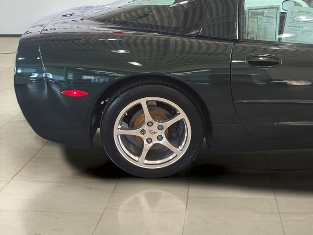 Used 2000 Chevrolet Corvette Coupe w/ Memory Pkg RWD image 22