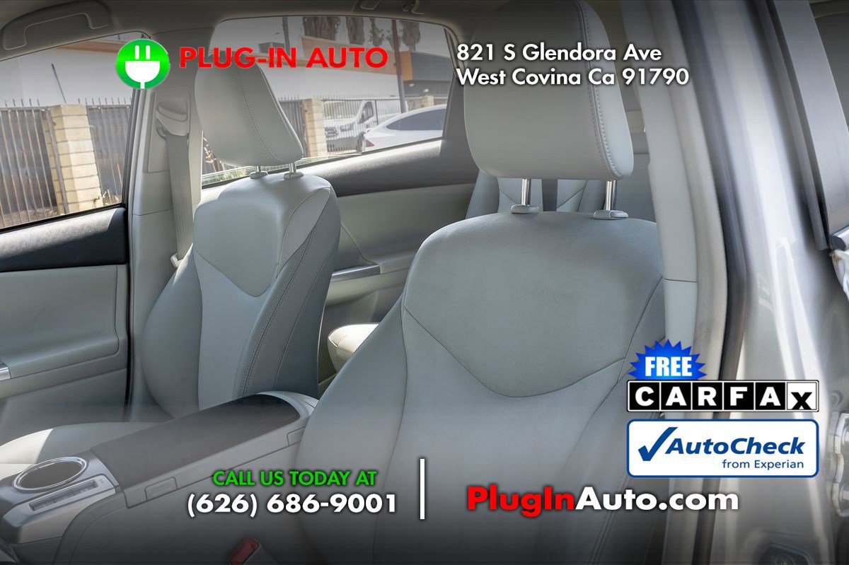 Used 2012 Toyota Prius V Five image 7