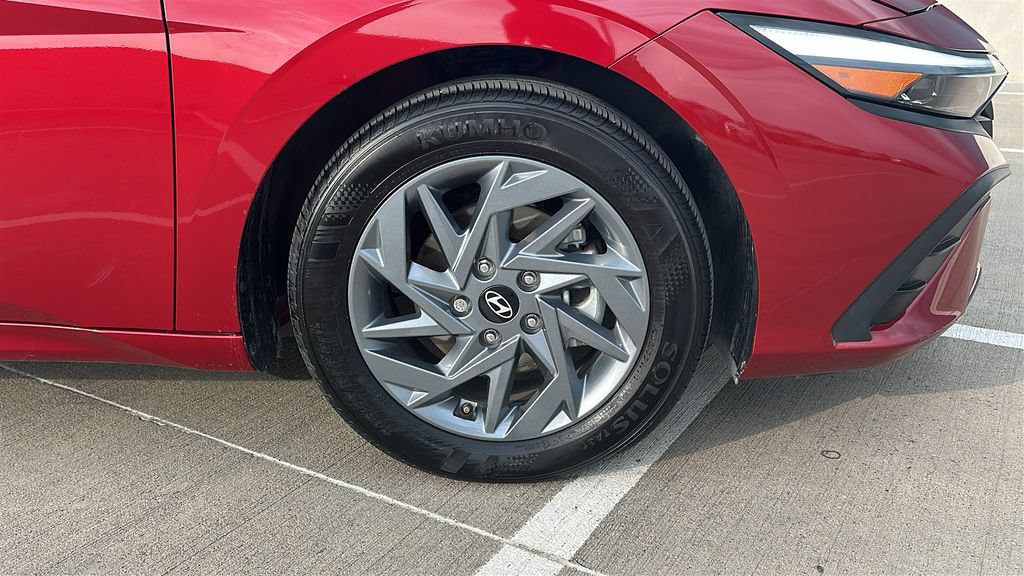 Certified 2024 Hyundai Elantra SEL FWD image 15