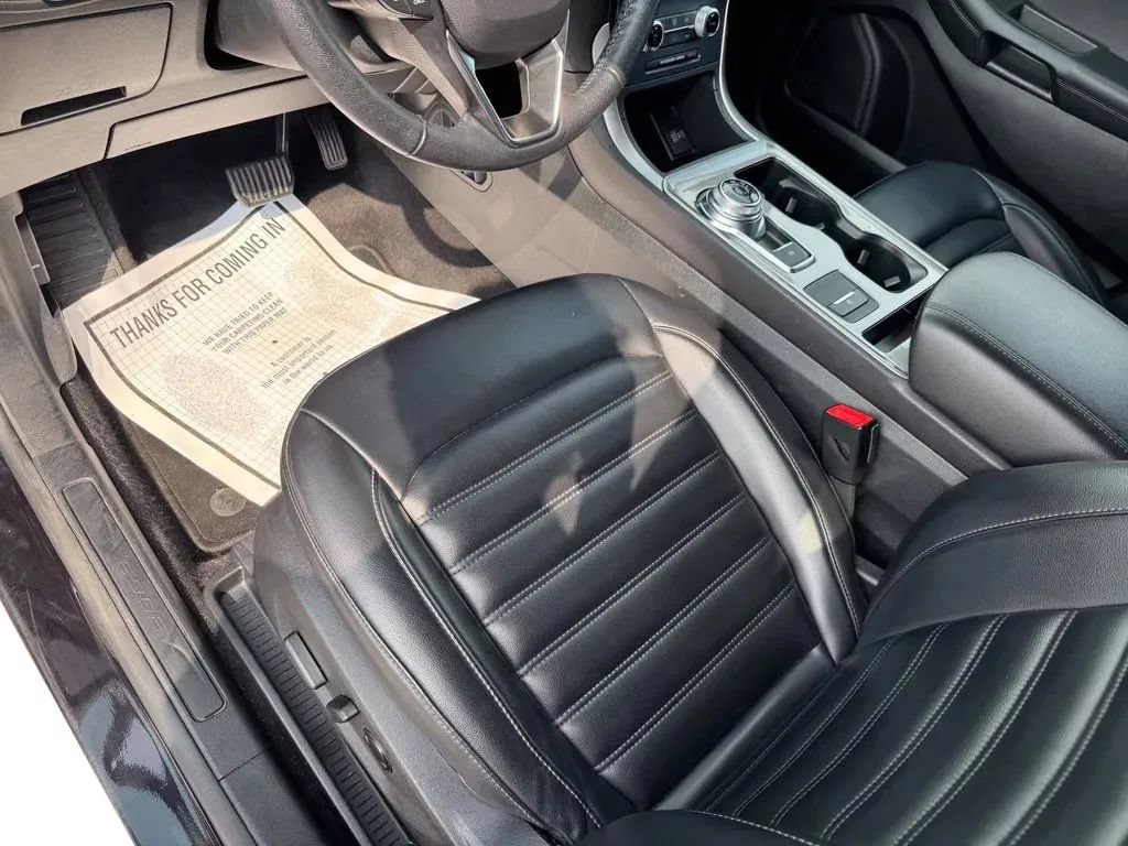 Used 2024 Ford Edge SEL AWD/4WD image 10