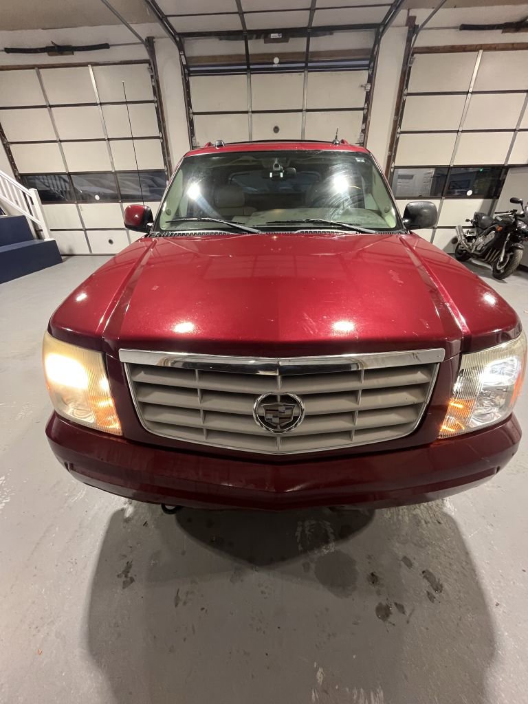 Used 2004 Cadillac Escalade EXT image 4