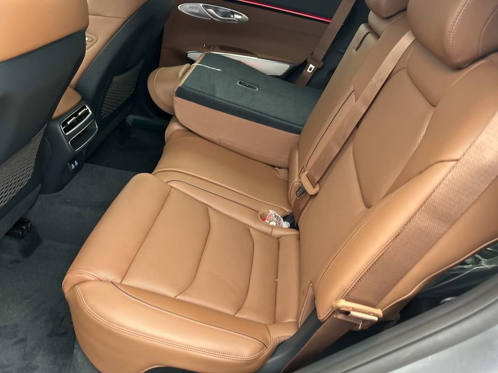 New 2026 Genesis GV70 2.5T Advanced image 21