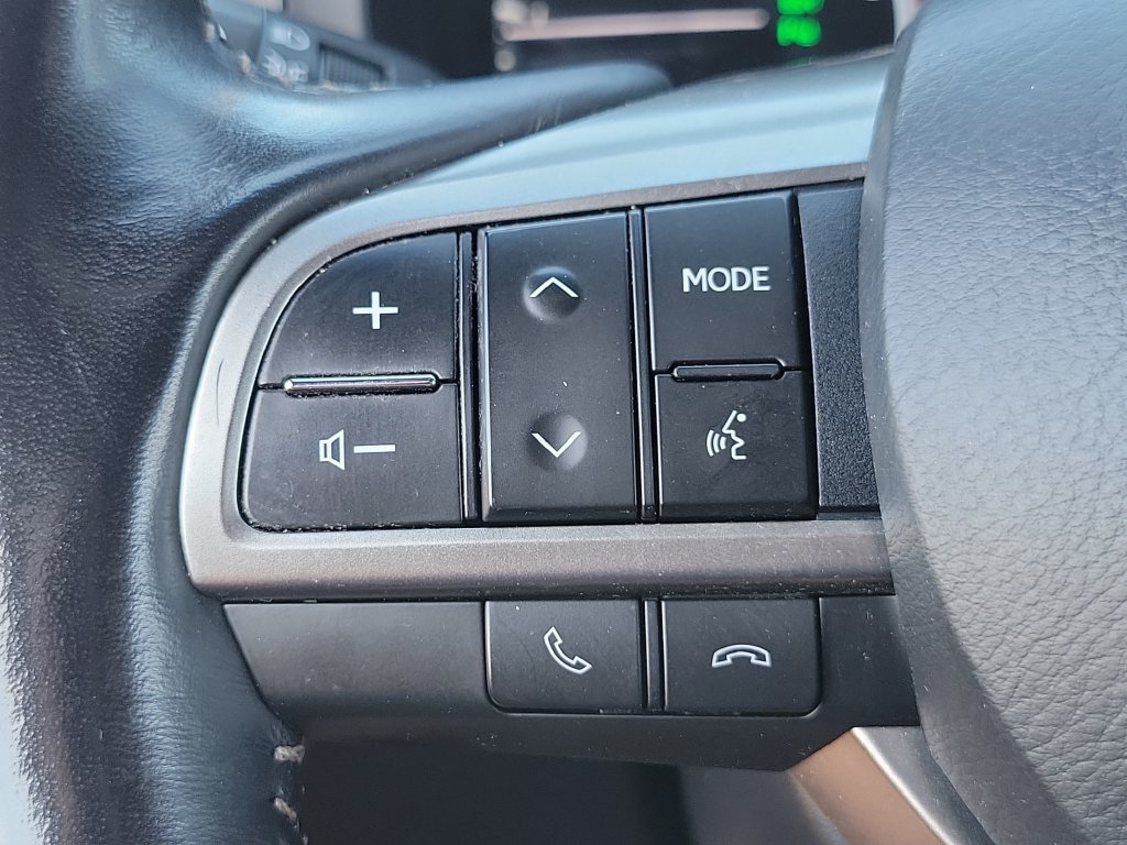 Used 2022 Lexus GX 460 Premium w/ Premium Package AWD/4WD image 5
