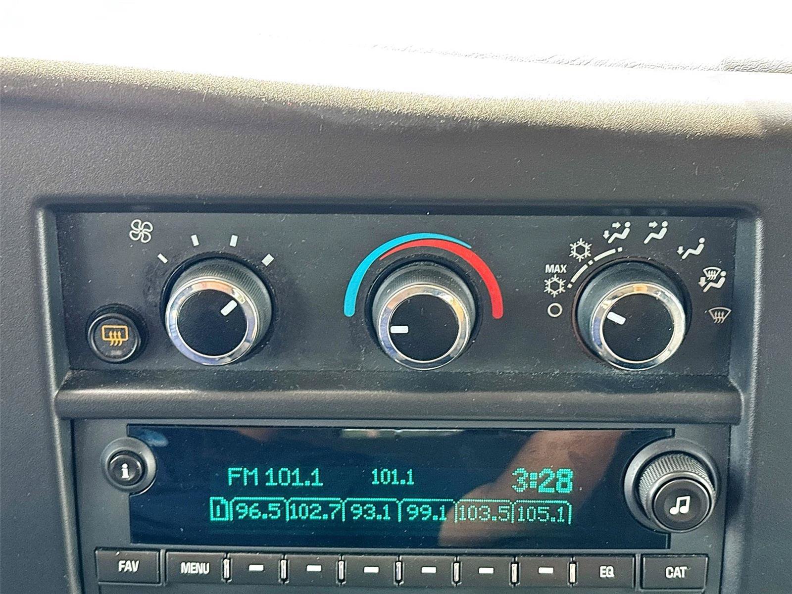 Used 2019 Chevrolet Express 3500 LT w/ LT Preferred Equipment Group RWD image 15