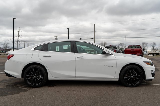 Used 2025 Chevrolet Malibu LT w/ Sport Edition image 5