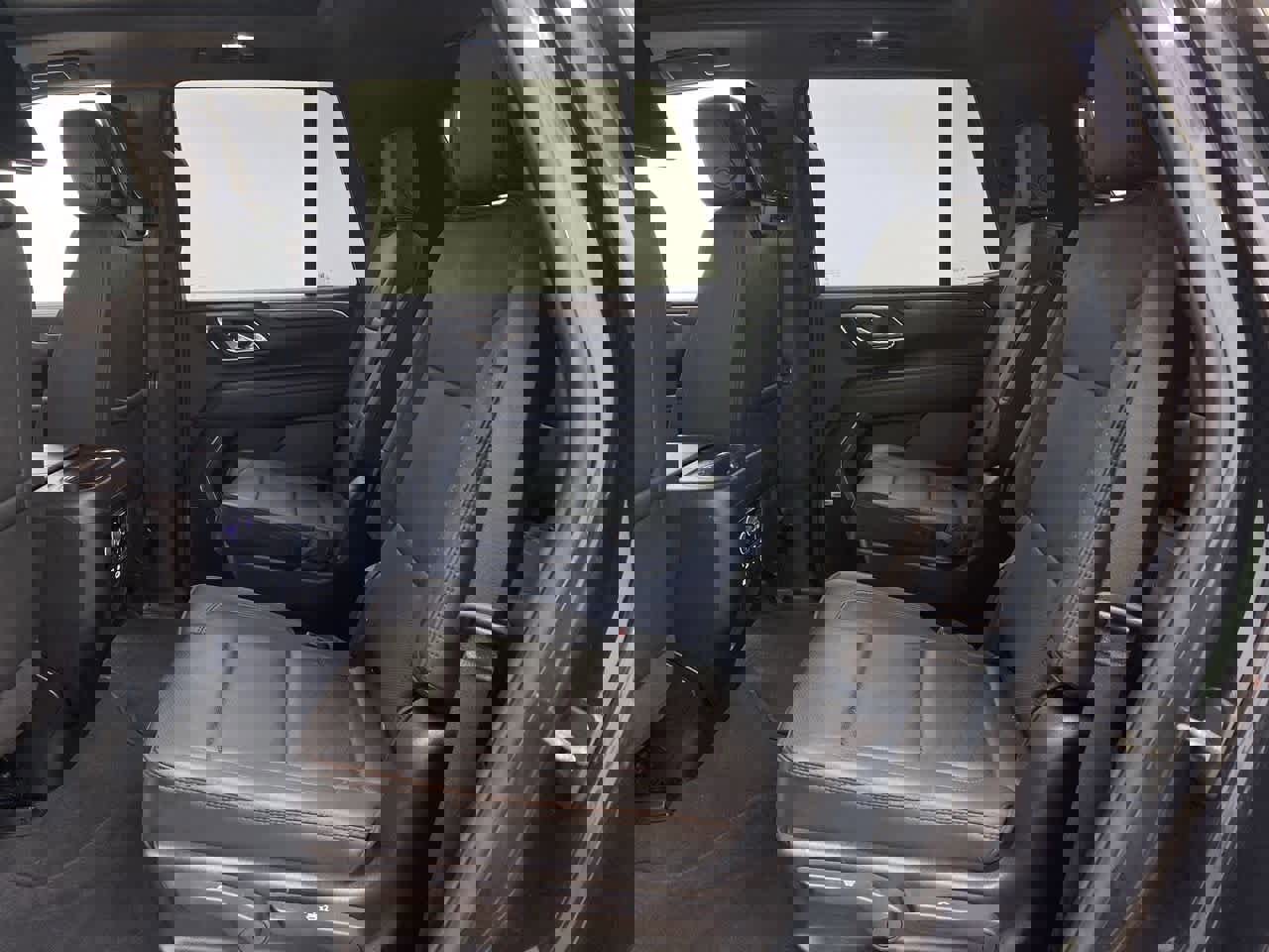 Used 2024 Chevrolet Tahoe High Country w/ Premium Package 2 image 17