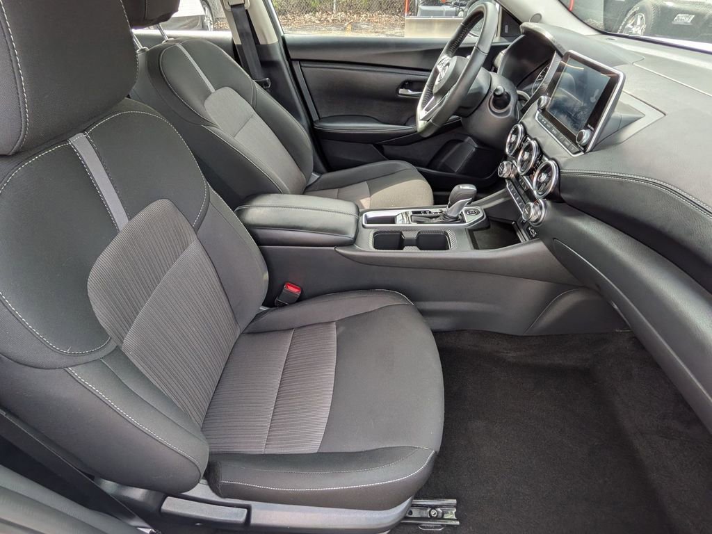 Used 2025 Nissan Sentra SV w/ All-Weather Package FWD image 24