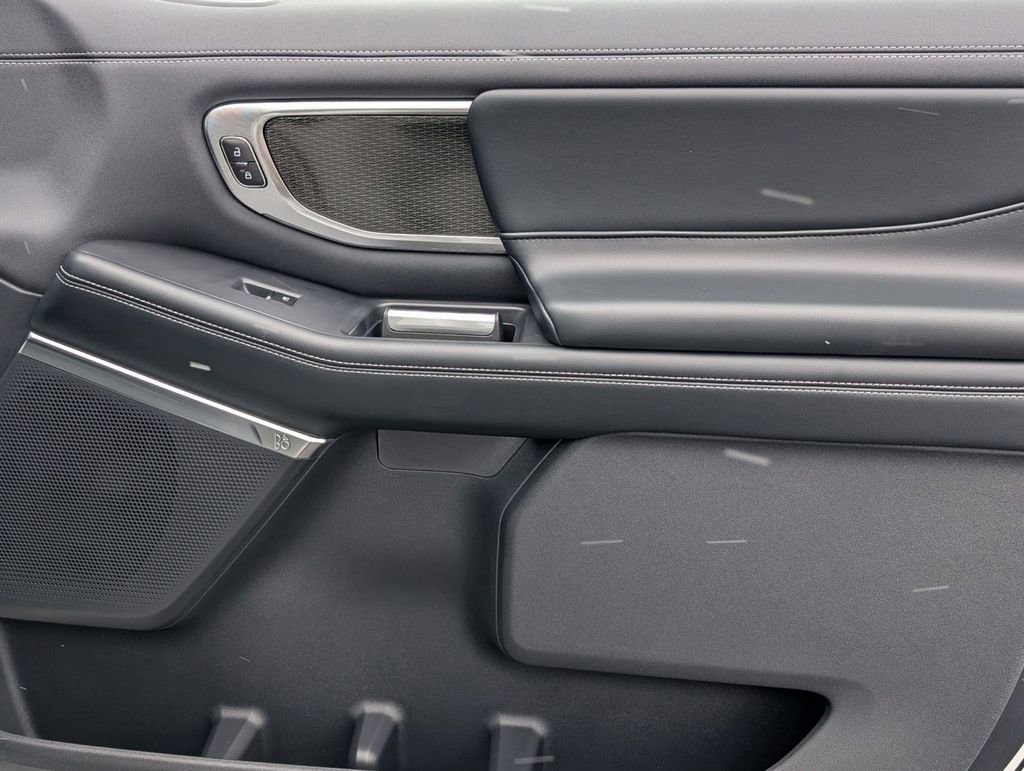 New 2025 Ford Expedition Platinum w/ Stealth Performance Package image 53