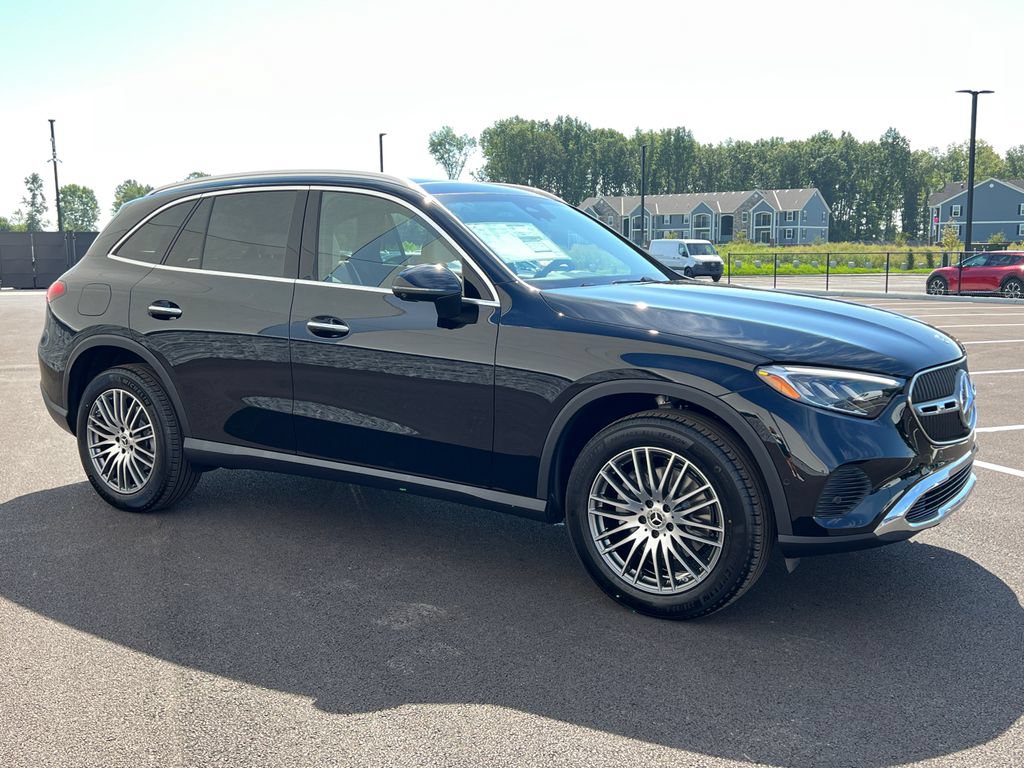 New 2027 Mercedes-Benz GLC 300 4MATIC image 2