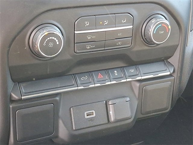 Used 2020 Chevrolet Silverado 1500 Custom w/ Custom Value Package image 11