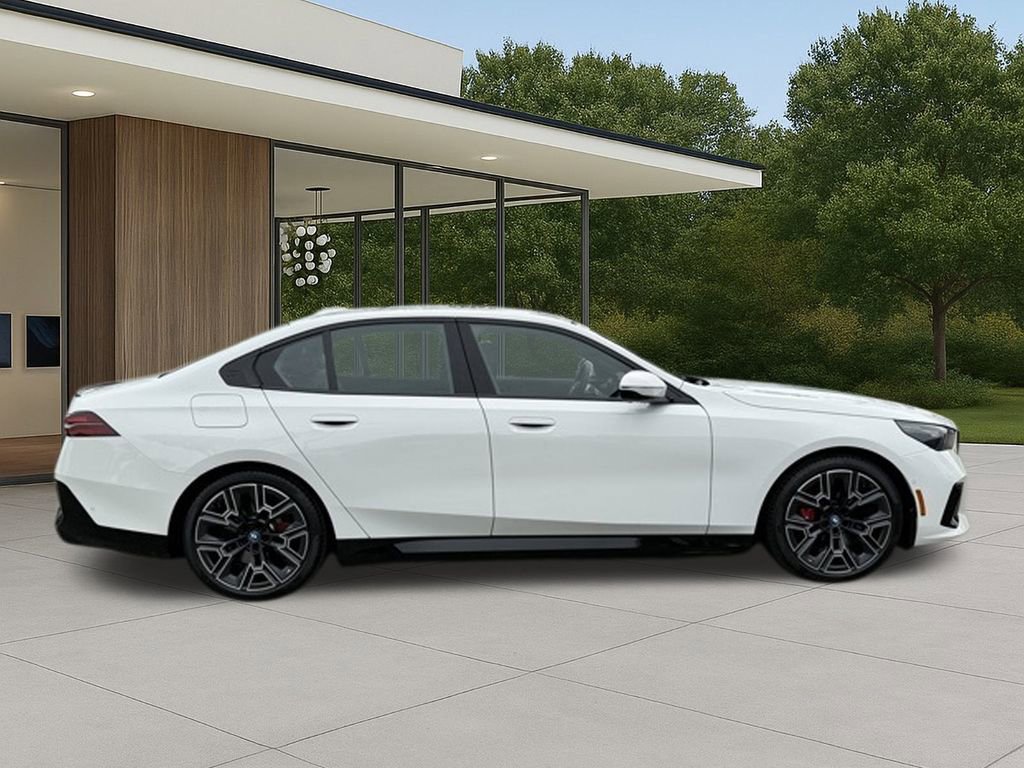 Used 2025 BMW i5 xDrive40 w/ M Sport Package image 7