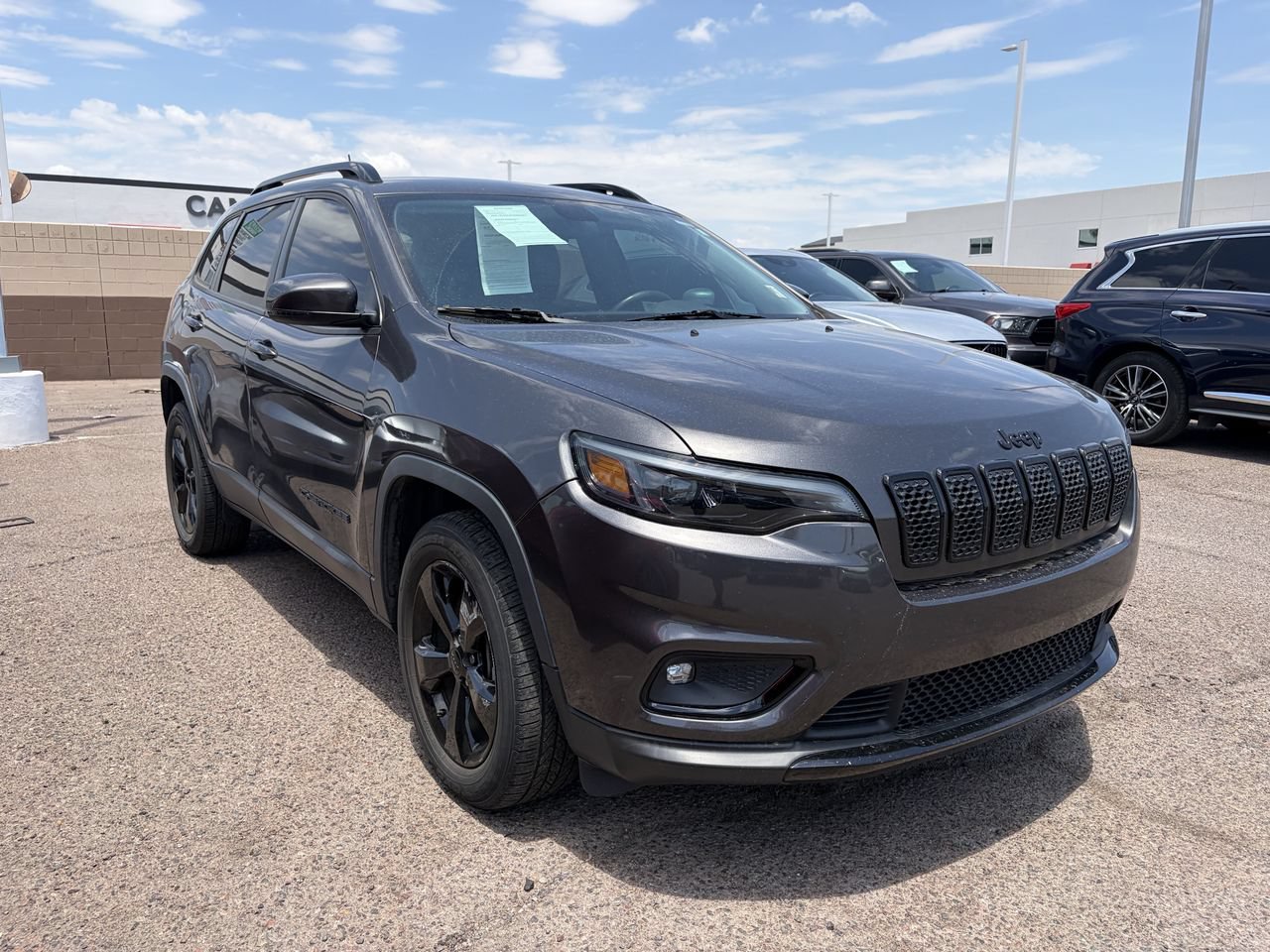 Used 2019 Jeep Cherokee Latitude Plus AWD/4WD image 2
