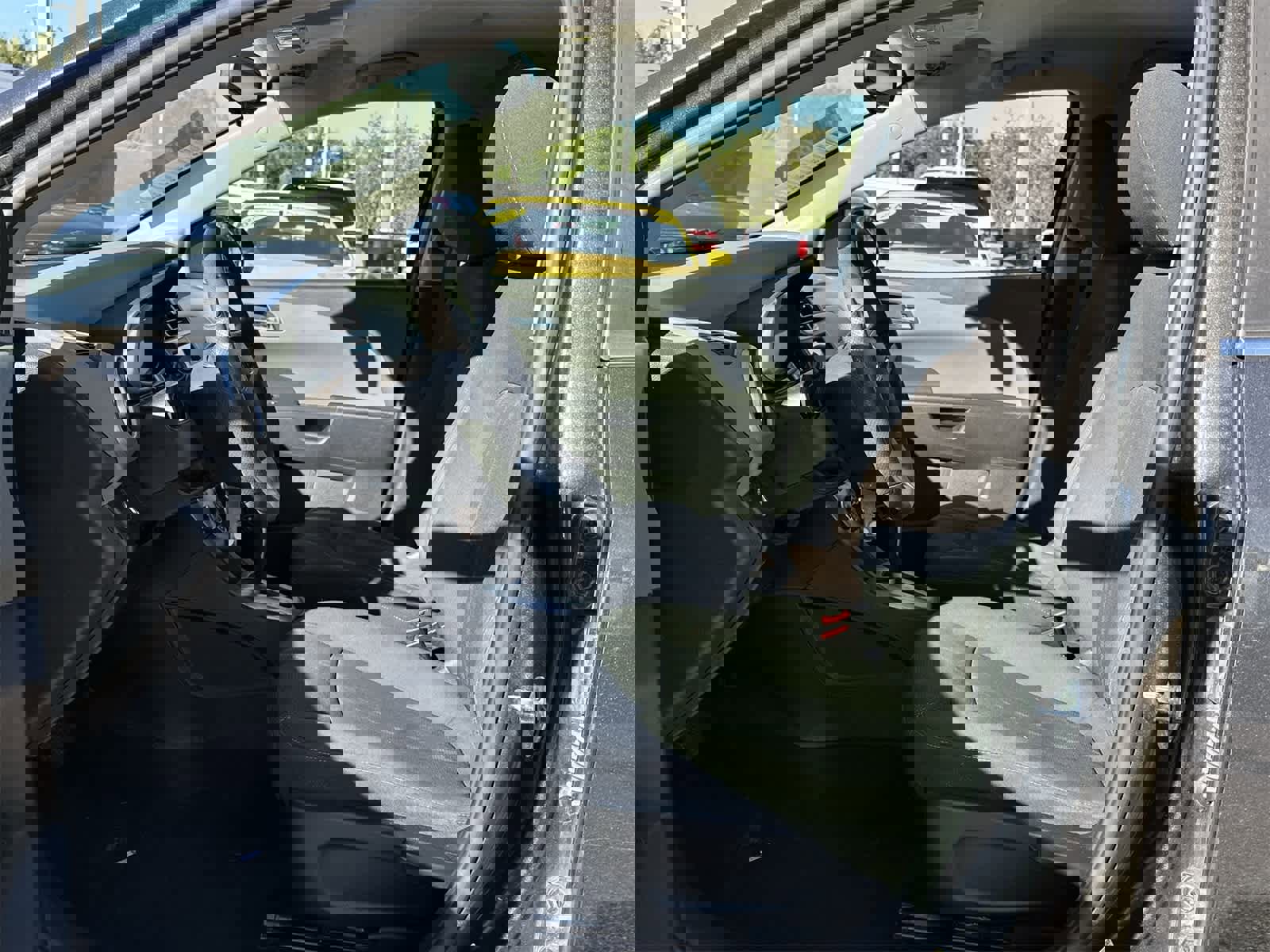 Used 2017 Chevrolet Sonic LT image 5