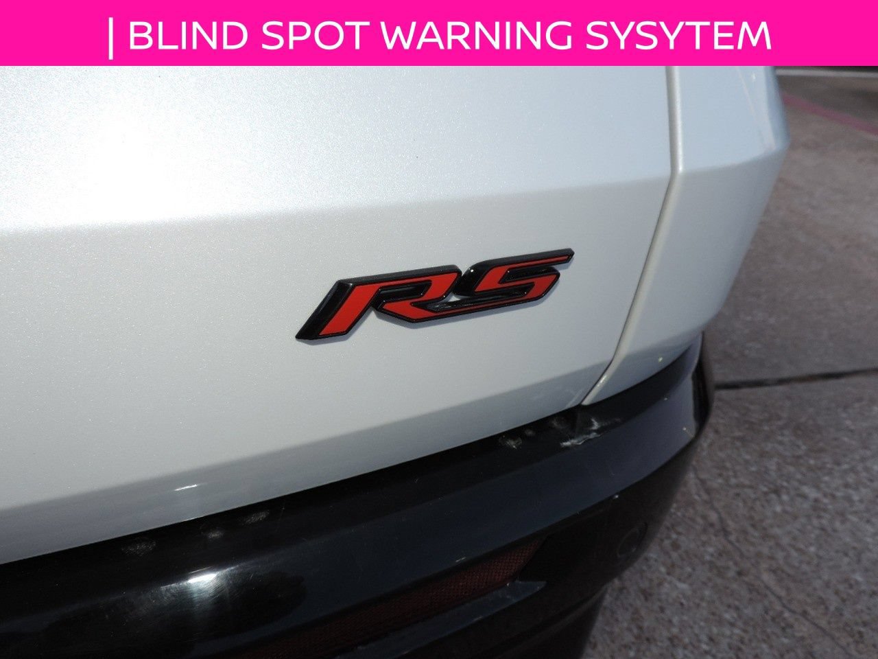 Used 2024 Chevrolet Traverse RS w/ LPO, Floor Liner Package FWD image 15
