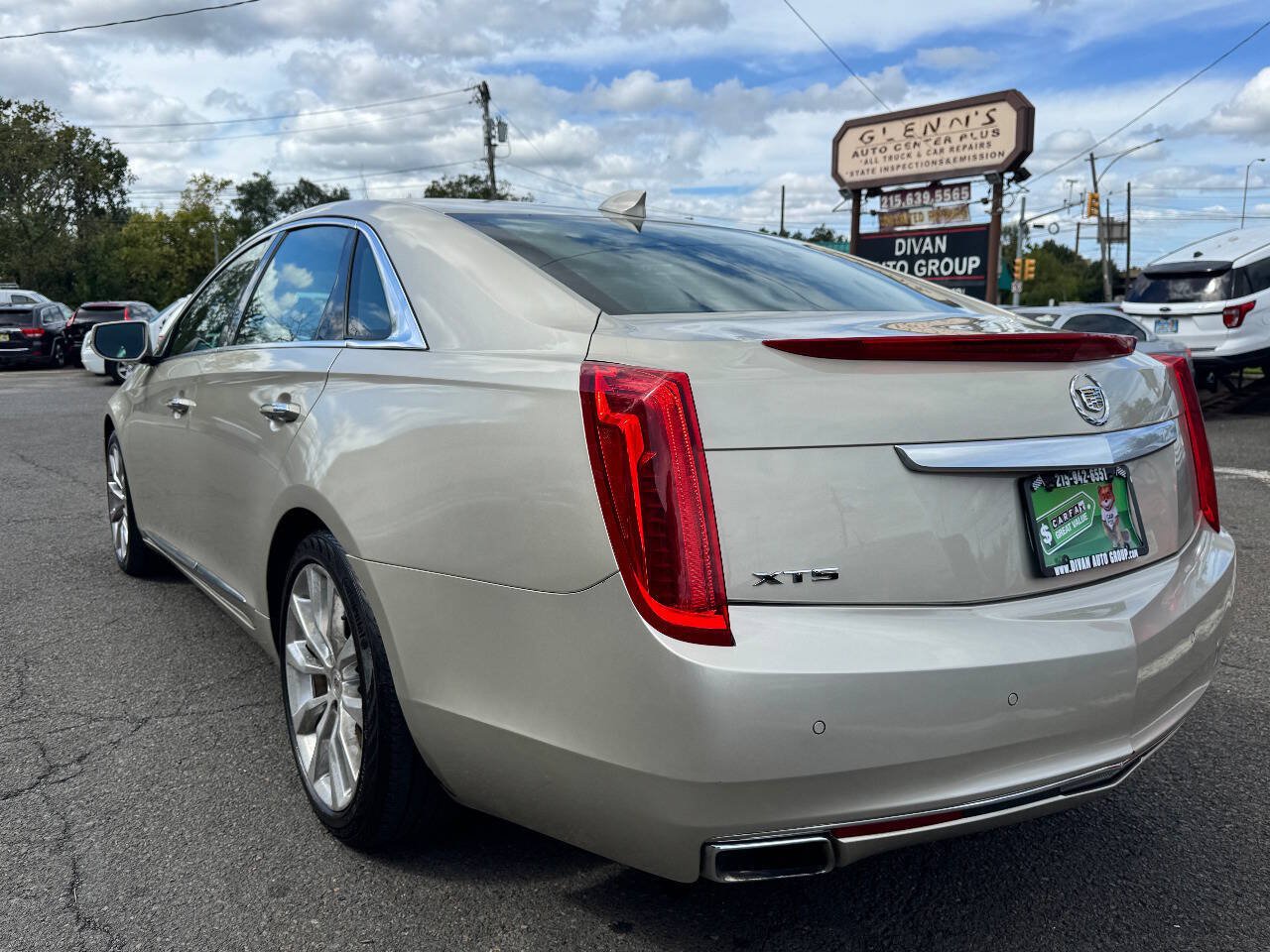 Used 2015 Cadillac XTS Luxury FWD image 4