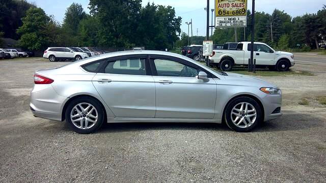 Used 2014 Ford Fusion SE image 3