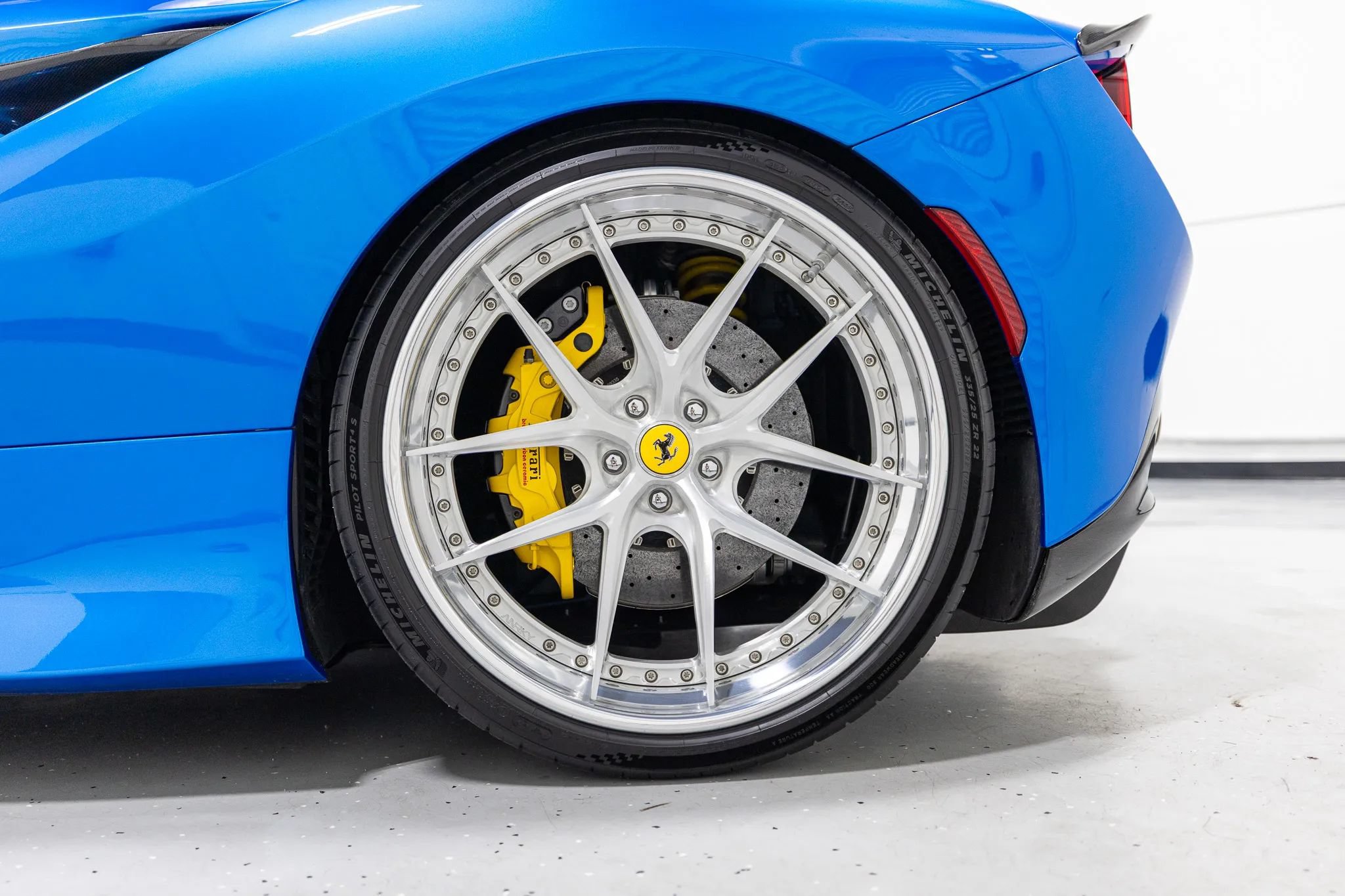 Used 2020 Ferrari F8 Tributo RWD image 15