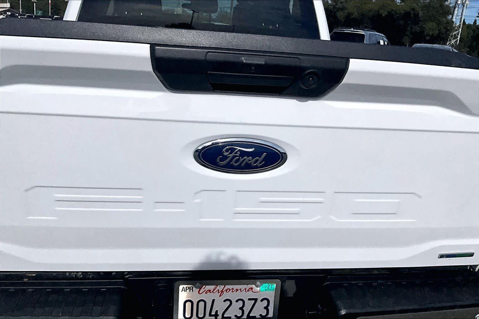 Used 2023 Ford F150 XLT w/ Trailer Tow Package RWD image 30