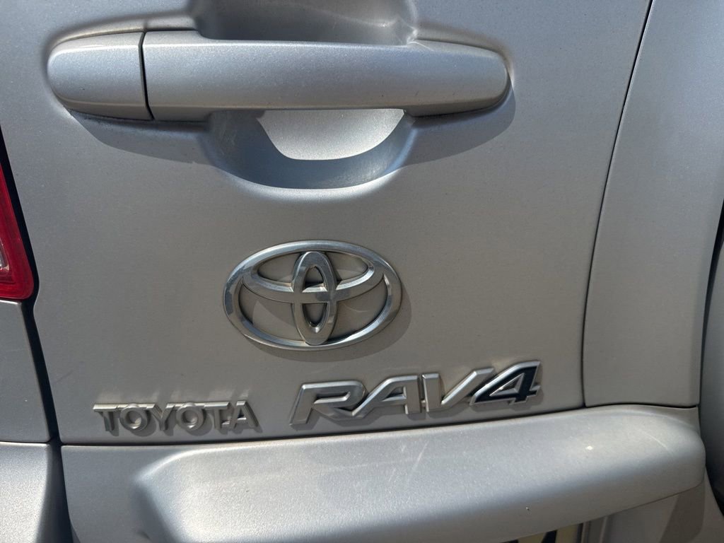Used 2009 Toyota RAV4 2WD w/ 3rd Row image 6
