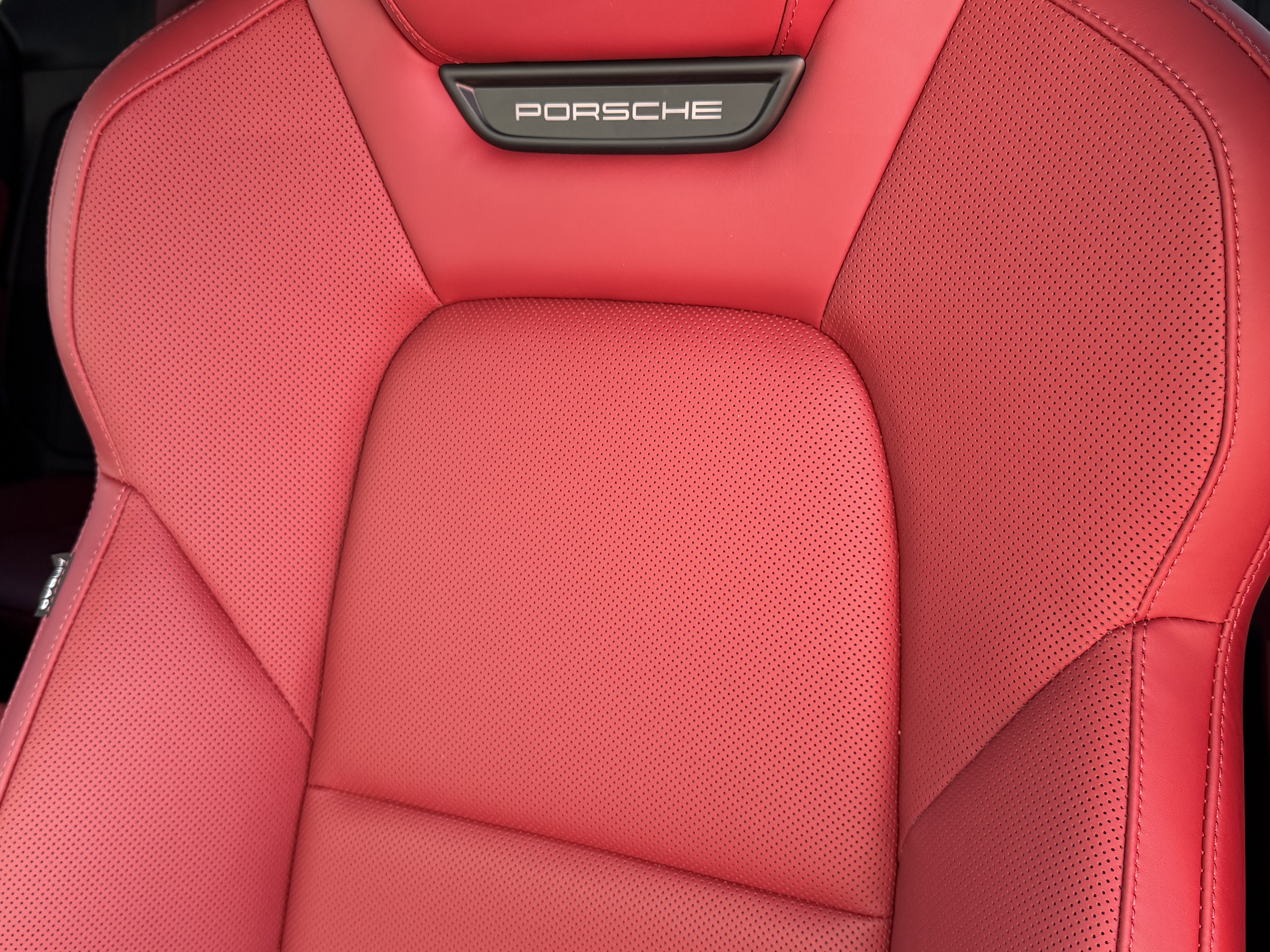 New 2026 Porsche Macan Electric image 5