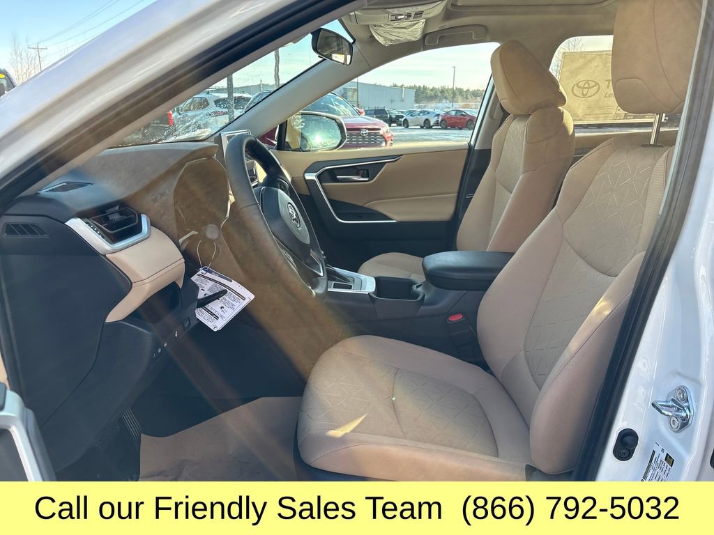 New 2025 Toyota RAV4 XLE w/ Convenience Package image 9