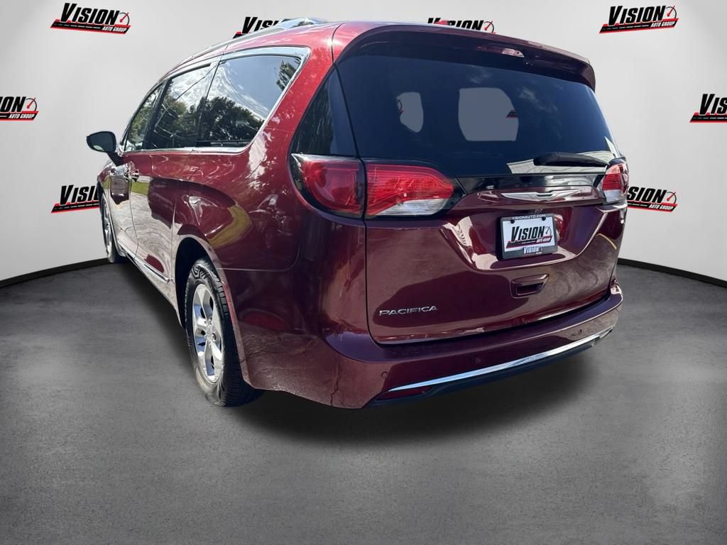 Used 2017 Chrysler Pacifica Touring-L Plus w/ Advanced Safetytec Group FWD image 8