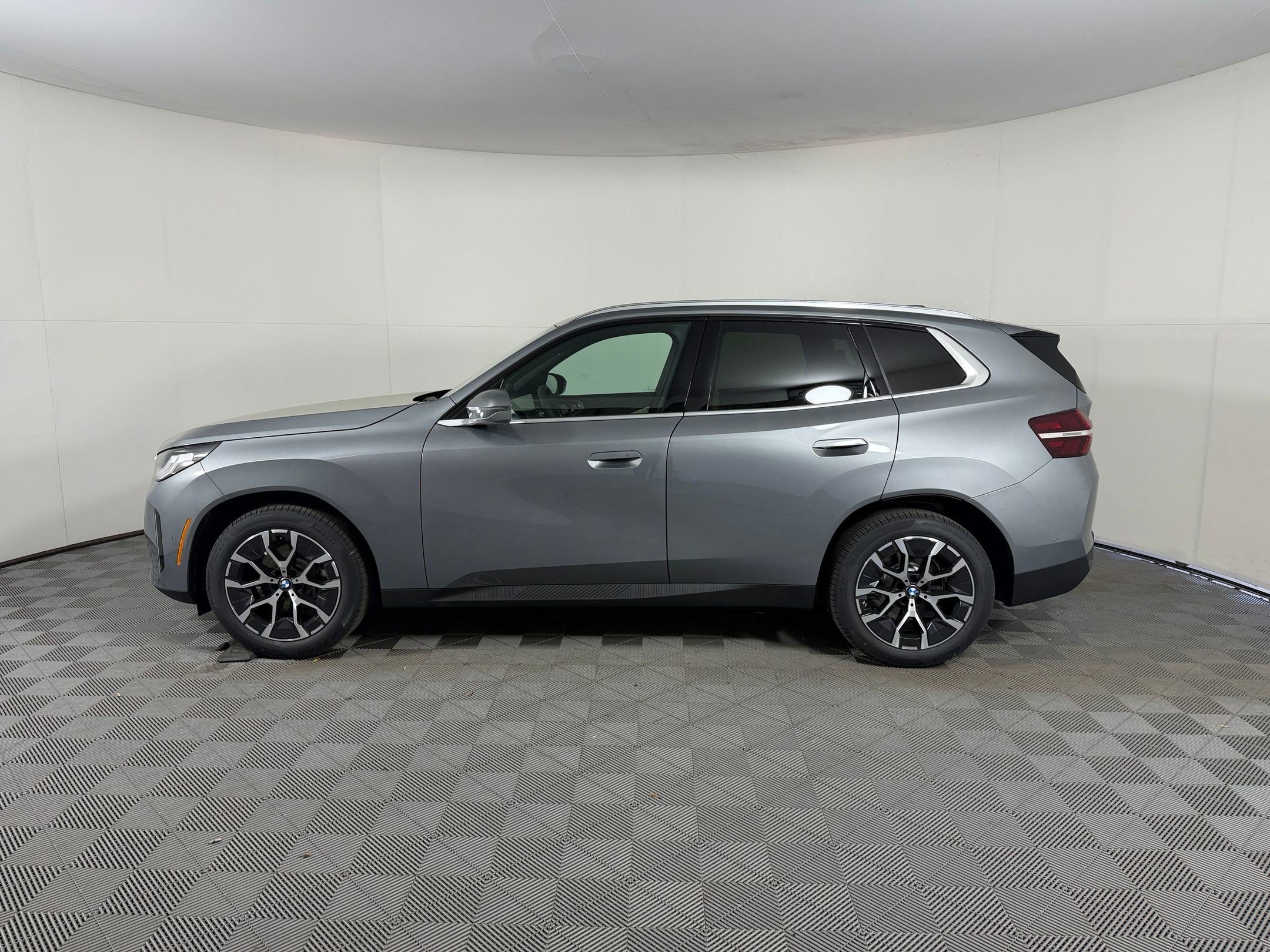 Used 2026 BMW X3 xDrive30i AWD/4WD image 2