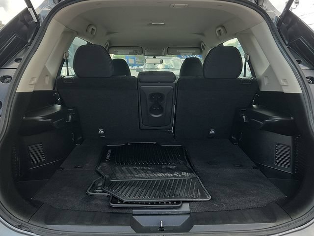 Used 2018 Nissan Rogue S AWD/4WD image 22