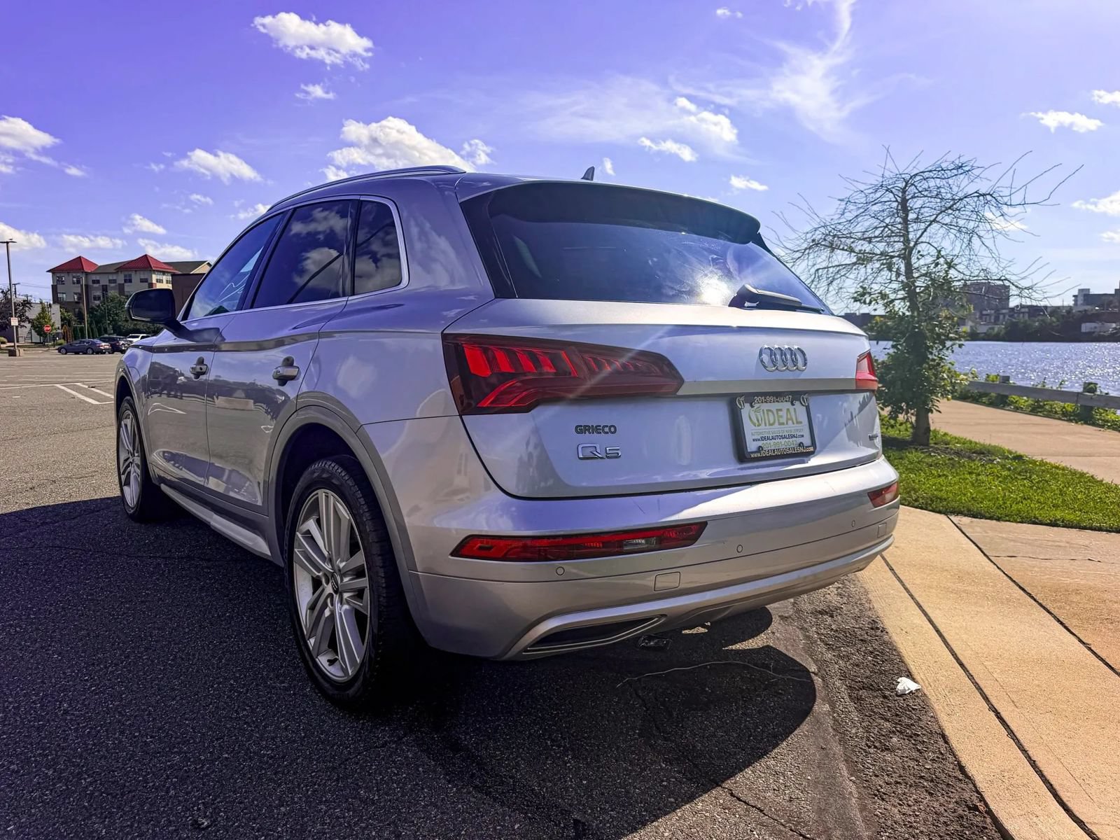 Used 2019 Audi Q5 2.0T Premium Plus w/ Premium Plus Package AWD/4WD image 5