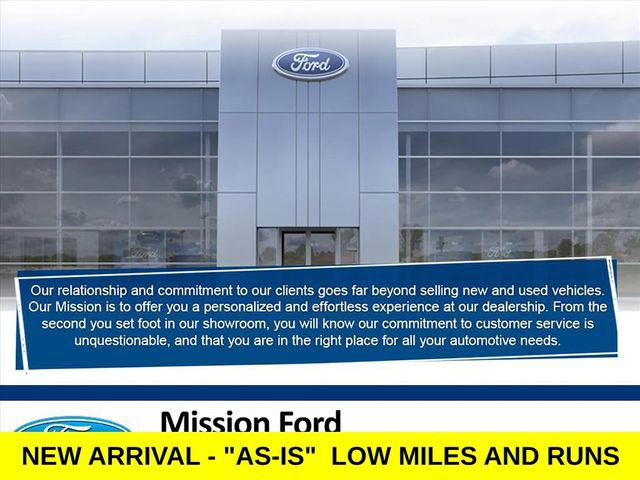 Used 2005 Lincoln Town Car Signature image 12