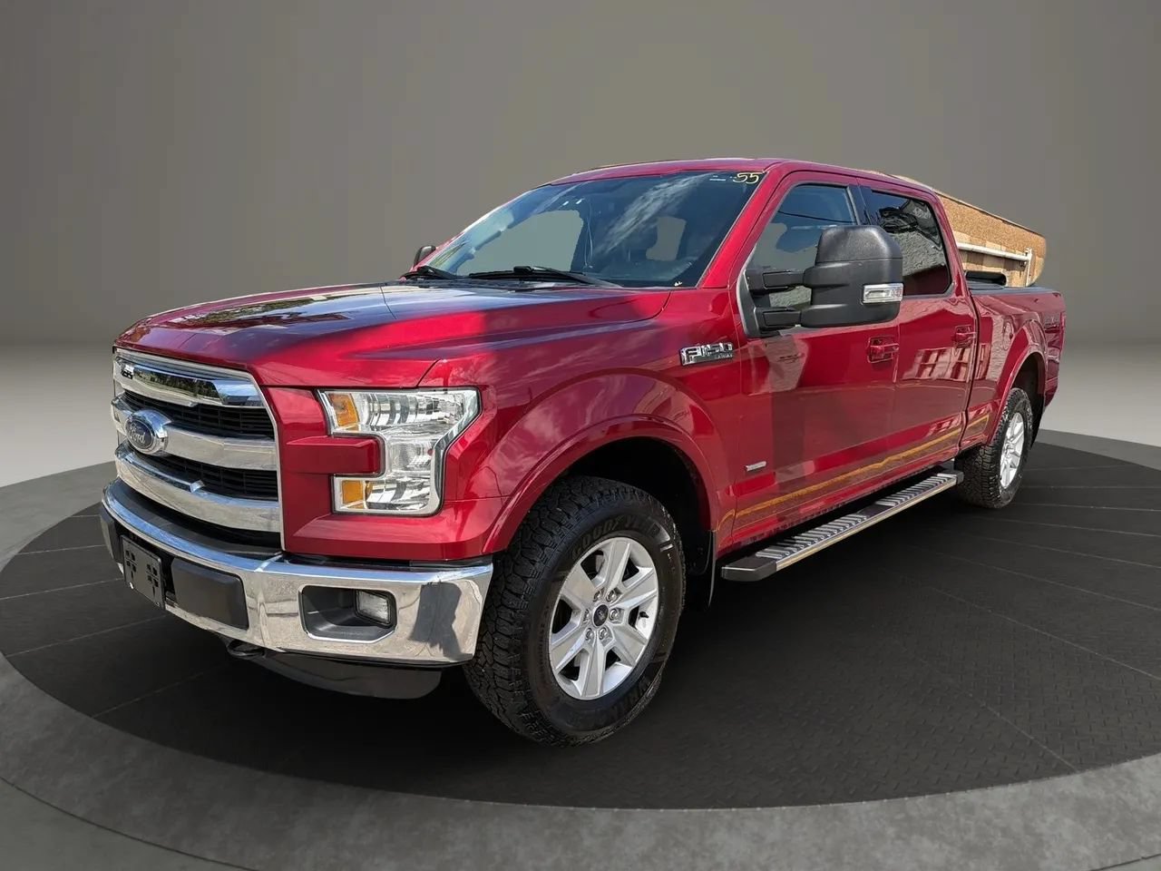 Used 2016 Ford F150 Lariat w/ Heavy-Duty Payload Package AWD/4WD image 1