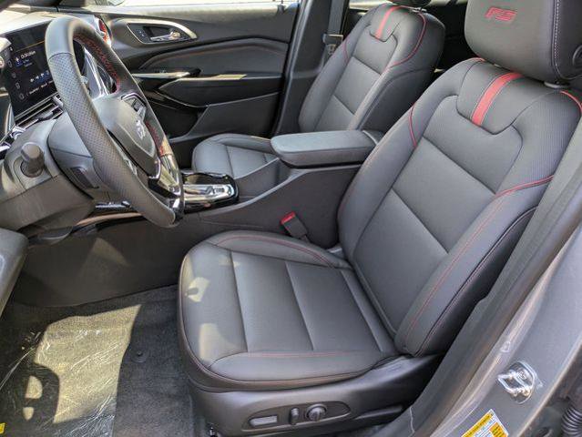 New 2026 Chevrolet Trax RS w/ Sunroof Package FWD image 11