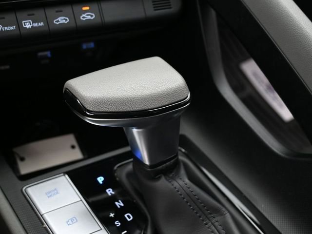 Used 2022 Hyundai Elantra SEL image 21