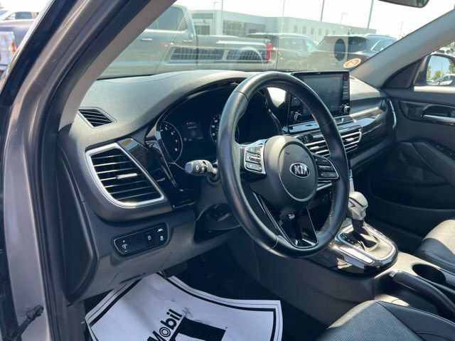 Certified 2021 Kia Seltos EX AWD/4WD image 10