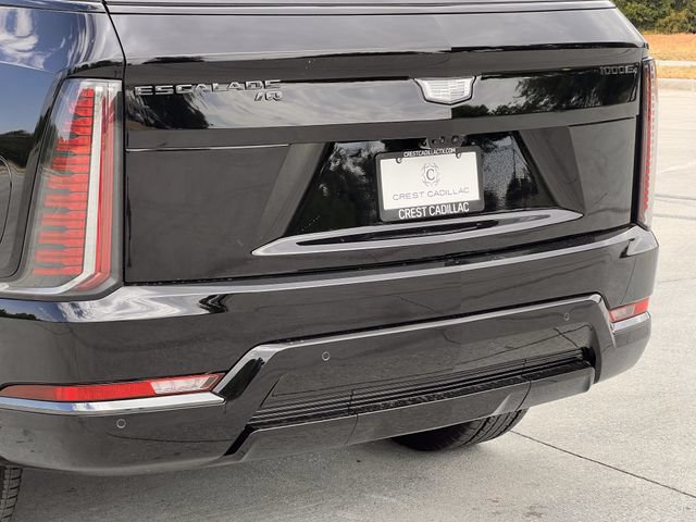 New 2026 Cadillac Escalade IQ Sport 2 w/ LPO, ONYX Package AWD/4WD image 6
